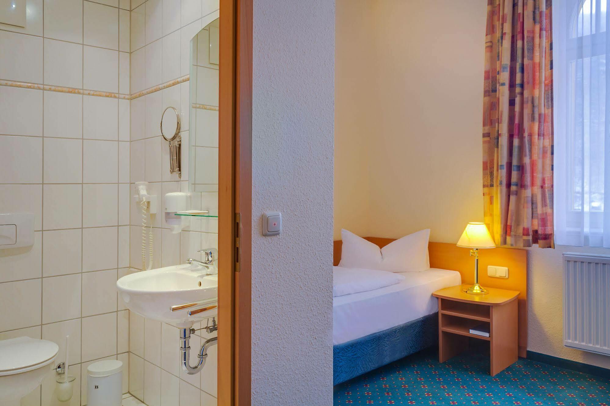 Ferien Hotel Villa Suedharz Sülzhayn Exterior foto